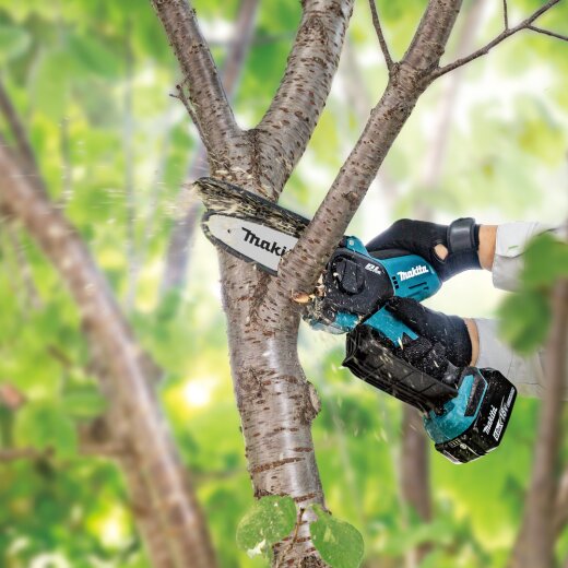 Tronçonneuse d'Élagage sans Fil Makita DUC150Z 18V